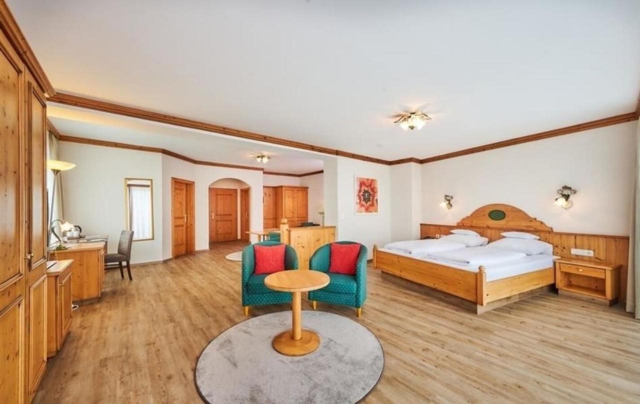 Hotel Am See Нойтраублінг Номер фото